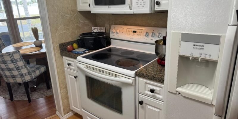 Kitchen - 2725 Bolin Lane Sebring Florida